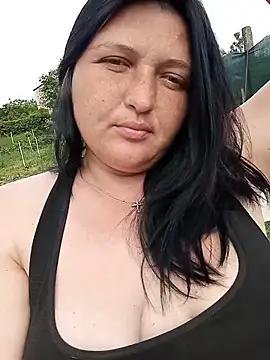 Angelina9612 online show from May 25, 2026, 1:28 pm