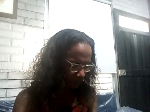 LatinFFanatic online show from May 22, 2026, 8:47 pm