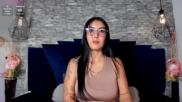 Alaia 22 online show from May 26, 2026, 7:32 pm
