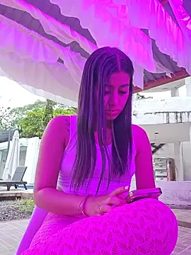 Luisa Madrid online show from May 24, 2026, 11:48 am
