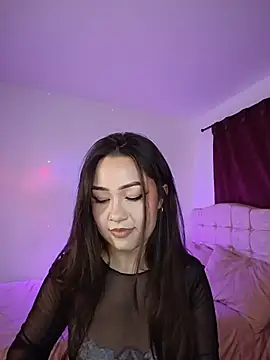 paariiss  online show from May 28, 2026, 12:30 am