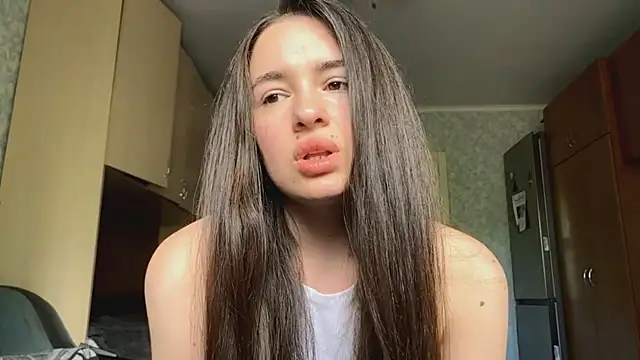 CarolineRu online show from May 29, 2026, 10:35 am