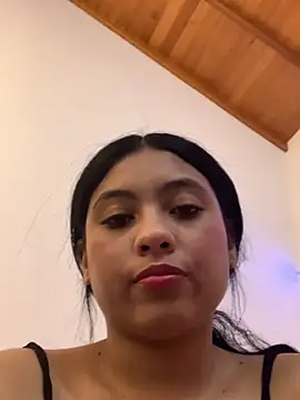 Paula-sinz online show from May 21, 2026, 10:50 pm