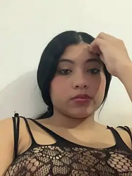Paula-sinz online show from May 26, 2026, 9:55 pm