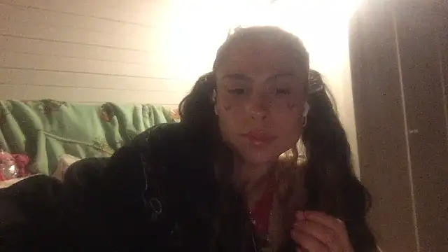 XiXiDimond online show from August 2, 2026, 1:31 pm