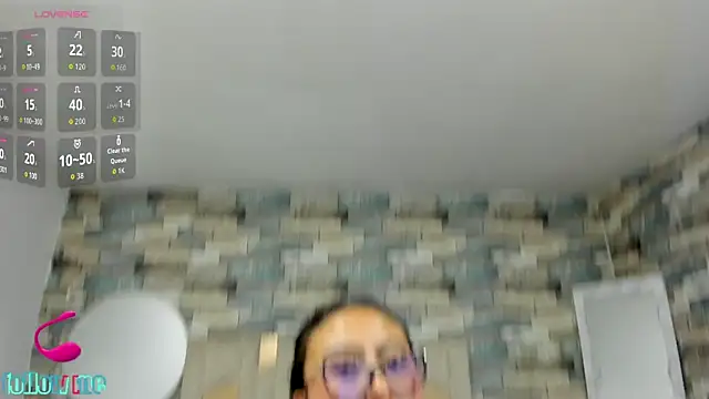 Snapshot of Amhira_Tay chatting on June 25, 2026, 6:56 pm Amhira Tay online show from June 25, 2026, 6:56 pm