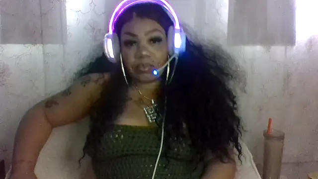 Snapshot of NailGoddessnow chatting on November 15, 2025, 10:48 pm NailGoddessnow online show from November 15, 2025, 10:48 pm