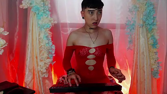 MAXYM LUXE  online show from June 1, 2026, 8:32 pm