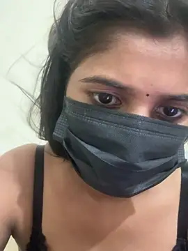 Poonam-Ray online show from July 24, 2026, 6:39 pm