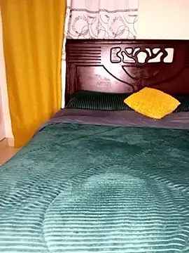 sexy girlyee online show from June 12, 2026, 5:12 pm