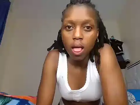 Meckiedoll online show from May 27, 2026, 6:38 pm