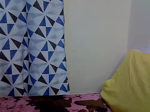 Simply Naughty0 online show from July 12, 2026, 12:07 pm