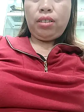 Snapshot of -Yeyi- chatting on July 12, 2026, 11:23 am -Yeyi- online show from July 12, 2026, 11:23 am