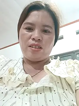 Snapshot of -Yeyi- chatting on July 13, 2026, 11:46 am -Yeyi- online show from July 13, 2026, 11:46 am