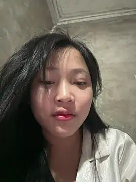hinami-lo online show from May 27, 2026, 2:47 pm