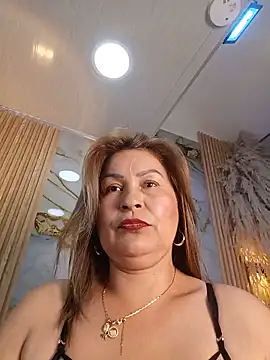  Pamelamilff online show from May 26, 2026, 12:45 pm