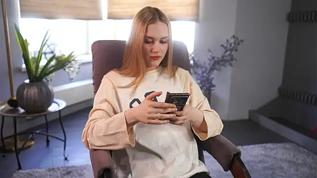 DanikaGudinas online show from May 20, 2026, 11:05 am