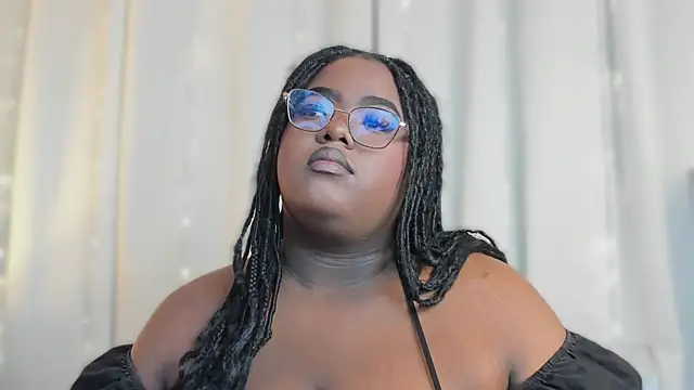 Snapshot of Ayanaa_Ebony_ chatting on July 1, 2026, 11:23 am Ayanaa Ebony online show from July 1, 2026, 11:23 am