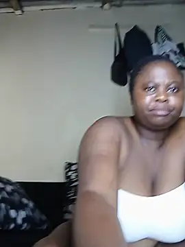 Snapshot of thickianasexxy chatting on May 22, 2026, 12:33 pm thickianasexxy online show from May 22, 2026, 12:33 pm