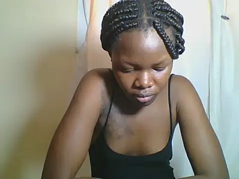 Sweetgal2025 online show from May 28, 2026, 8:00 am