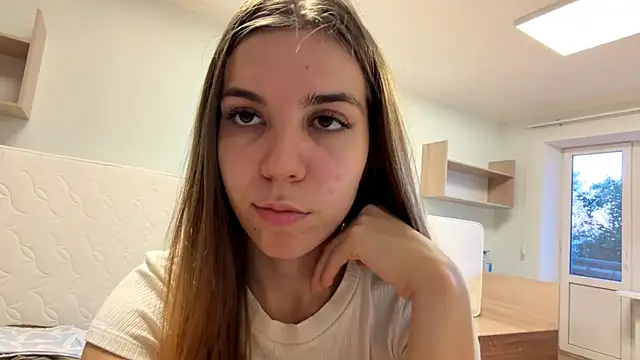 Snapshot of LaurindaStalford chatting on July 7, 2026, 5:17 pm LaurindaStalford online show from July 7, 2026, 5:17 pm