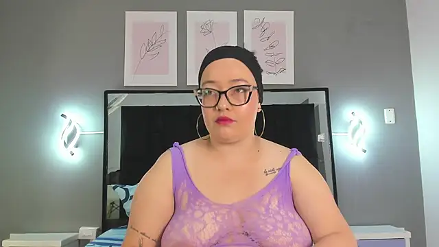 zoe curvyy online show from July 9, 2026, 12:09 pm