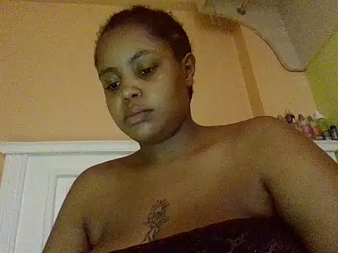 sexychubby22 online show from May 27, 2026, 2:36 pm