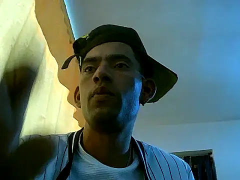Negritohot3682 online show from June 26, 2026, 9:30 pm