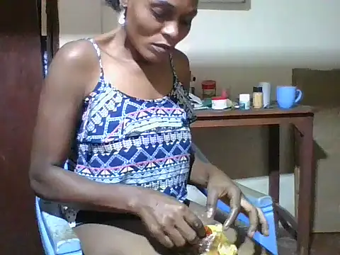 Snapshot of Ebonyqueen4 chatting on June 15, 2026, 3:36 pm Ebonyqueen4 online show from June 15, 2026, 3:36 pm