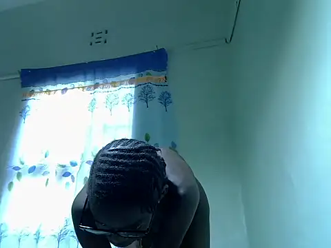 Pretty min online show from July 7, 2026, 7:23 am