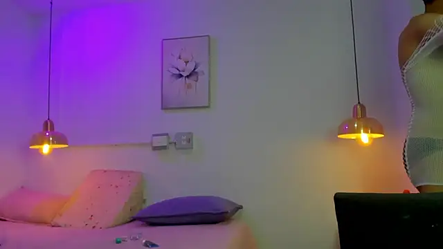 Kimberlyy- online show from June 1, 2026, 7:26 pm