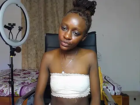 BellaIvy online show from May 22, 2026, 6:02 pm