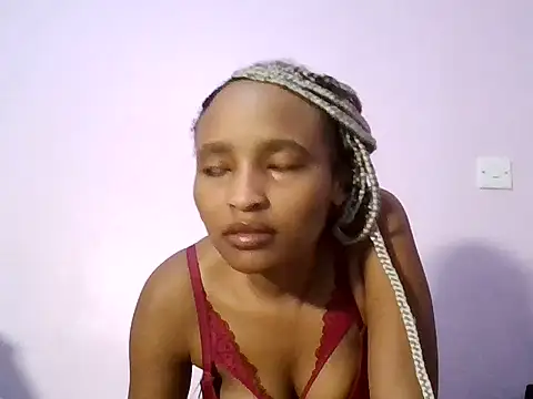 Badgalheloves online show from May 26, 2026, 5:36 am