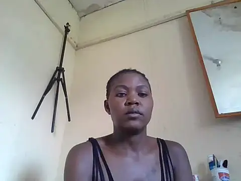 fatpusy002 online show from May 18, 2026, 9:26 am