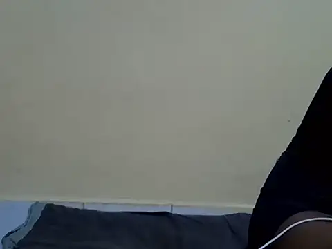 Snapshot of Talishabae chatting on July 13, 2026, 5:27 pm Talishabae online show from July 13, 2026, 5:27 pm
