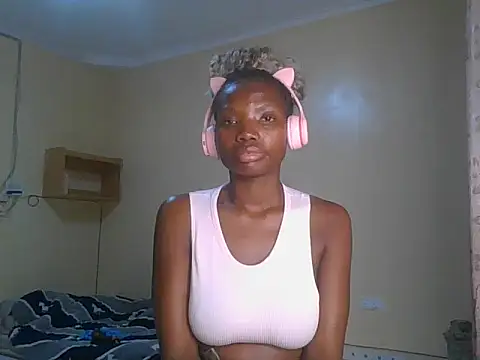 Snapshot of Mariana_150 chatting on July 12, 2026, 9:39 pm Mariana 150 online show from July 12, 2026, 9:39 pm