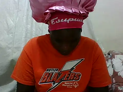 Snapshot of Hot-Perryl chatting on May 21, 2026, 6:26 pm Hot-Perryl online show from May 21, 2026, 6:26 pm