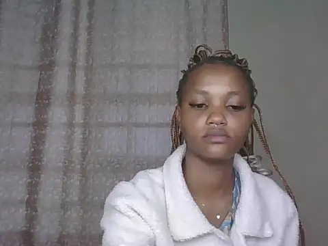 PrettyT5 online show from June 28, 2026, 5:46 am