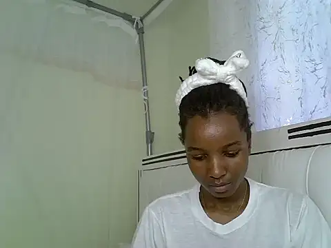 Snapshot of Sexy_vylsa chatting on July 13, 2026, 10:51 am Sexy vylsa online show from July 13, 2026, 10:51 am