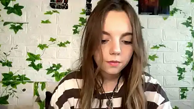 LisaPorse online show from May 21, 2026, 2:13 pm
