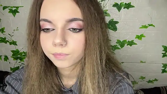 LisaPorse online show from May 28, 2026, 2:03 pm