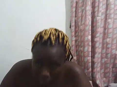 Snapshot of yummyqueen254 chatting on July 14, 2026, 7:30 pm yummyqueen254 online show from July 14, 2026, 7:30 pm