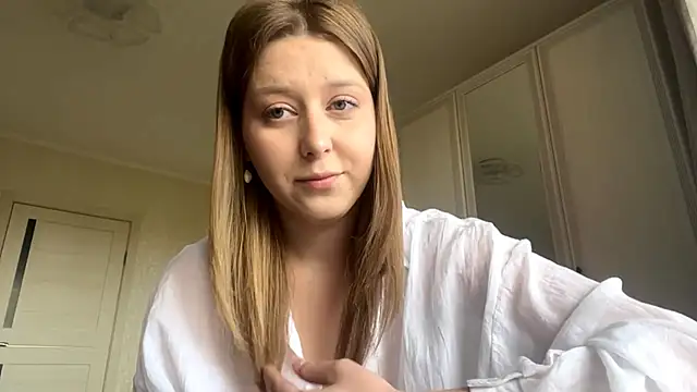 Snapshot of HeyItsAgata chatting on May 24, 2026, 10:31 am HeyItsAgata online show from May 24, 2026, 10:31 am