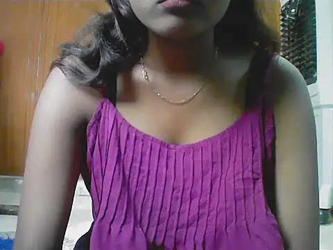 Snapshot of Diana_Penty chatting on May 31, 2026, 12:45 pm Diana Penty online show from May 31, 2026, 12:45 pm