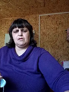LisichkaOksana online show from May 27, 2026, 1:41 pm