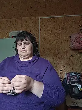 LisichkaOksana online show from May 28, 2026, 10:45 am