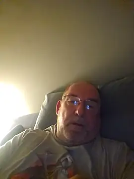 Snapshot of shyguytm chatting on June 27, 2026, 10:09 am shyguytm online show from June 27, 2026, 10:09 am