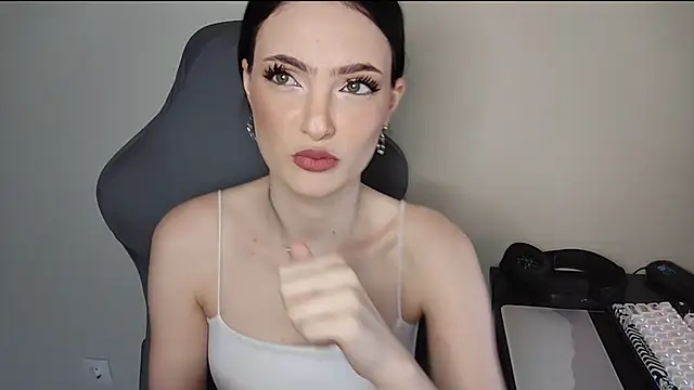 PotatoesHoney online show from May 28, 2026, 3:09 pm