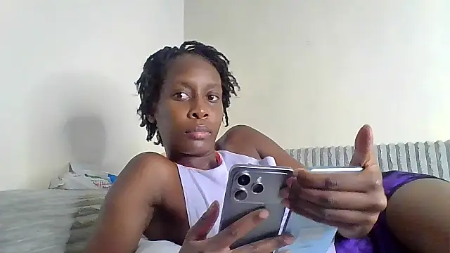 curvypetite online show from May 25, 2026, 9:26 am