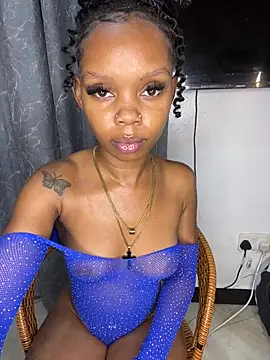 sexyie caramel online show from June 26, 2026, 5:28 pm